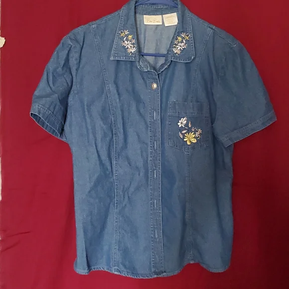 WOMEN'S Denim Top - Picture 1 of 8